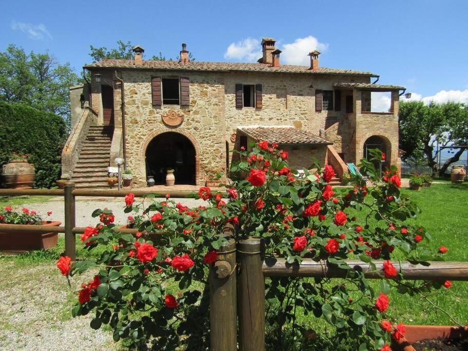 Agriturismo Podere Fucile Montepulciano Stazione Extérieur photo